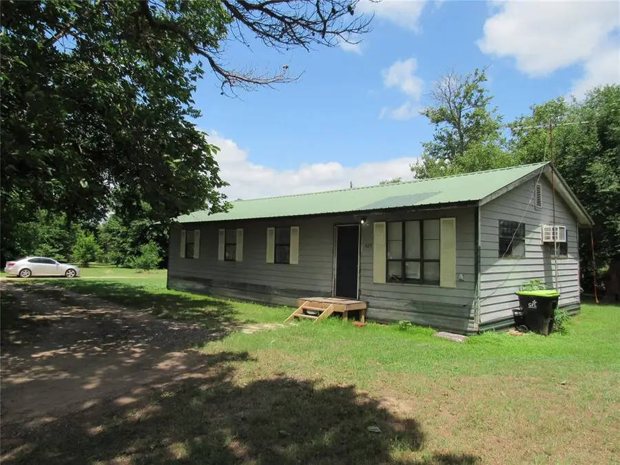 625 E Main, Byars, OK 74831 - #2
