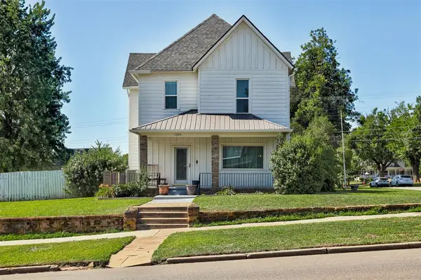 1323 W Noble Avenue, Guthrie, OK 73044