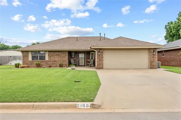 2100 Morgandee Lane, Weatherford, OK 73096