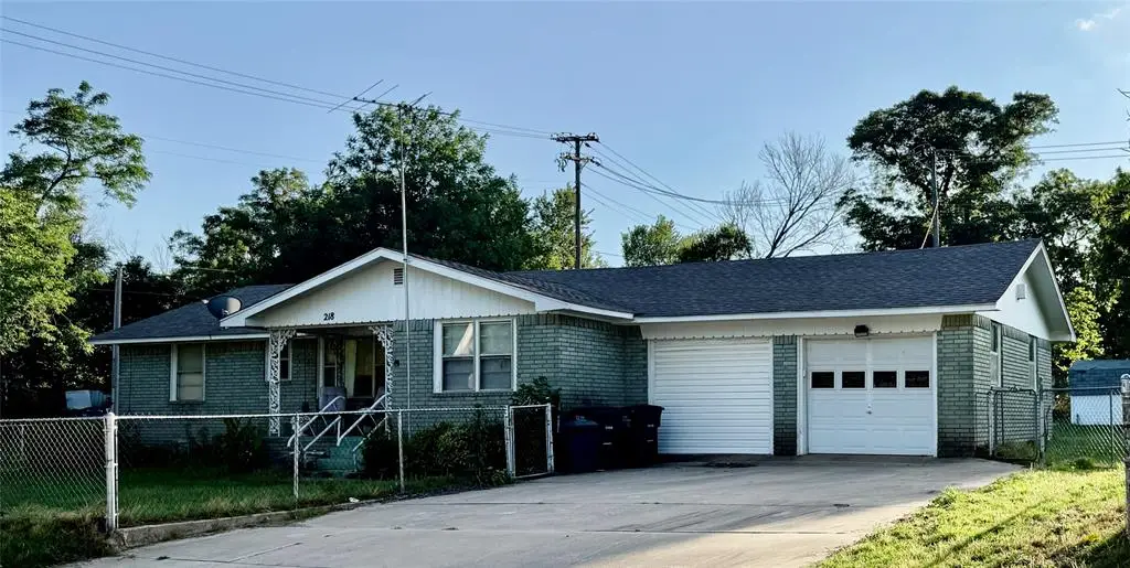 218 S Ruth Avenue, Shawnee, OK 74801 - #1