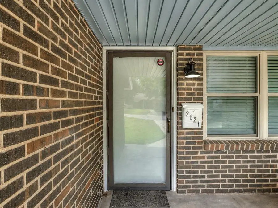 2621 N Redmond Avenue, Oklahoma City, OK 73127 - #3
