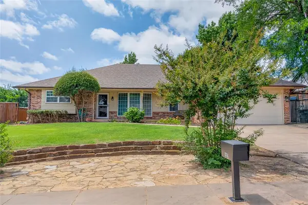 1916 Thunderbird Boulevard, Edmond, OK 73013