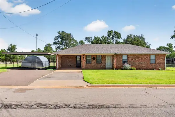 509 Cannon Drive, Sayre, OK 73662