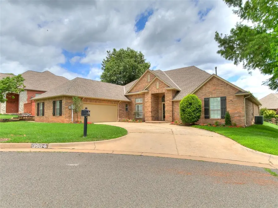 3904 Shortgrass Road, Edmond, OK 73003 - #3