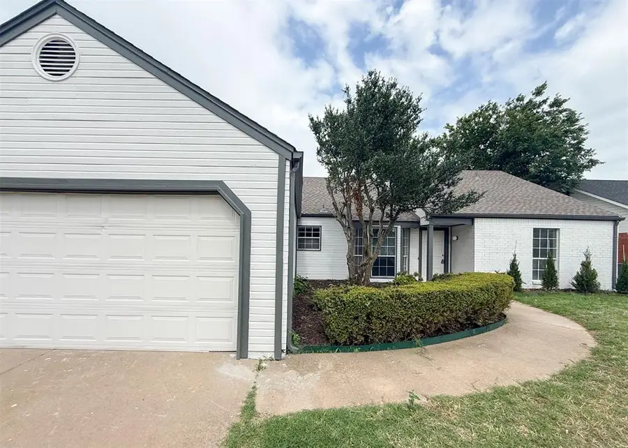 117 N Grand Fork Drive, Edmond, OK 73003 - #2