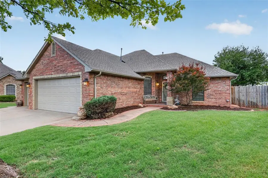 2038 Tall Grass Circle, Edmond, OK 73012 - #2