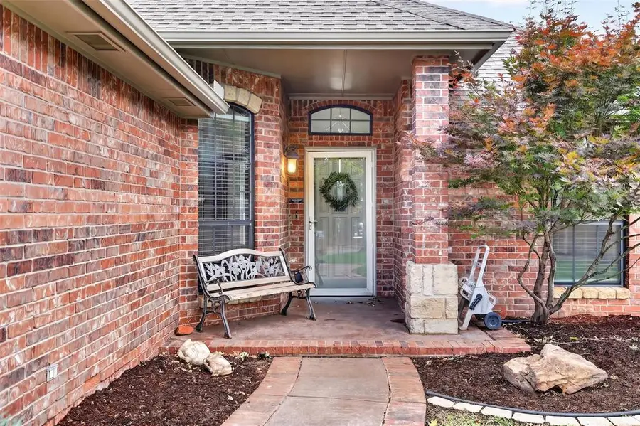 2038 Tall Grass Circle, Edmond, OK 73012 - #3