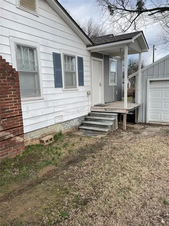 105 W 14th Street, Wewoka, OK 74884 - #3