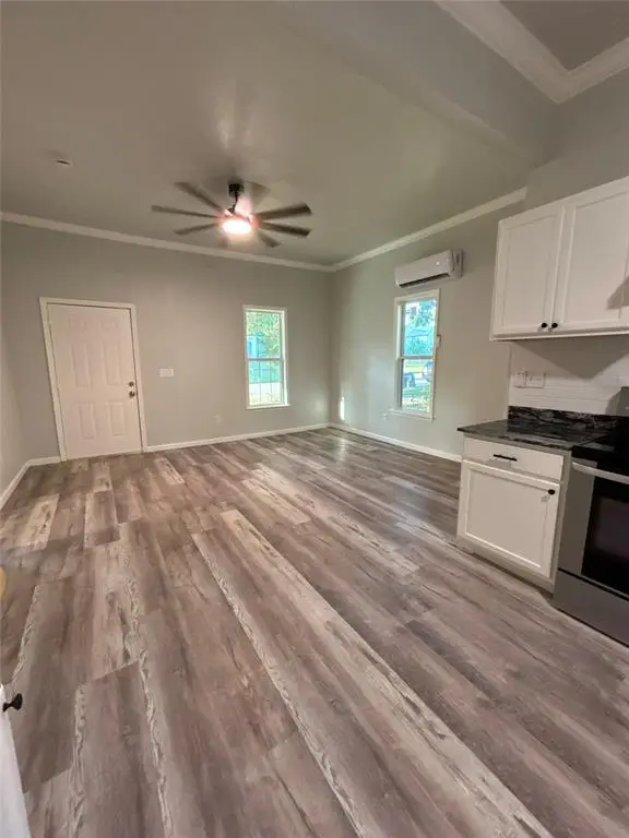 605 E Harrison Avenue, Guthrie, OK 73044 - #3