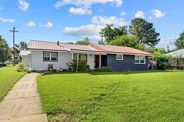 604 SW 3rd Street, Checotah, OK 74426