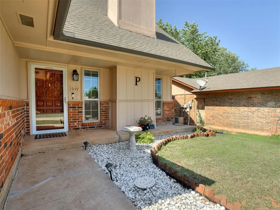 659 W Forest Drive, Mustang, OK 73064 - #3