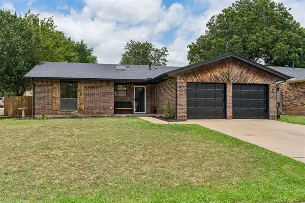 803 Hawthorne Lane, Edmond, OK 73003
