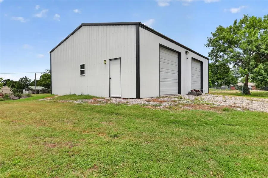 124 Pickard Drive, McLoud, OK 74851 - #2