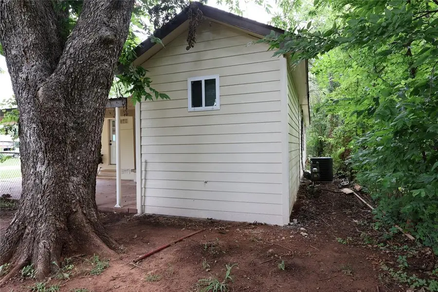 303 E Garvin Avenue, Pauls Valley, OK 73075 - #3