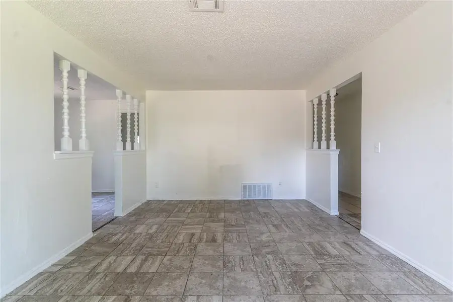 5017 S Briarwood Drive, Oklahoma City, OK 73135 - #3