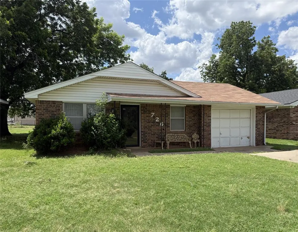 726 S 2nd Street, Chickasha, OK 73018 - #1