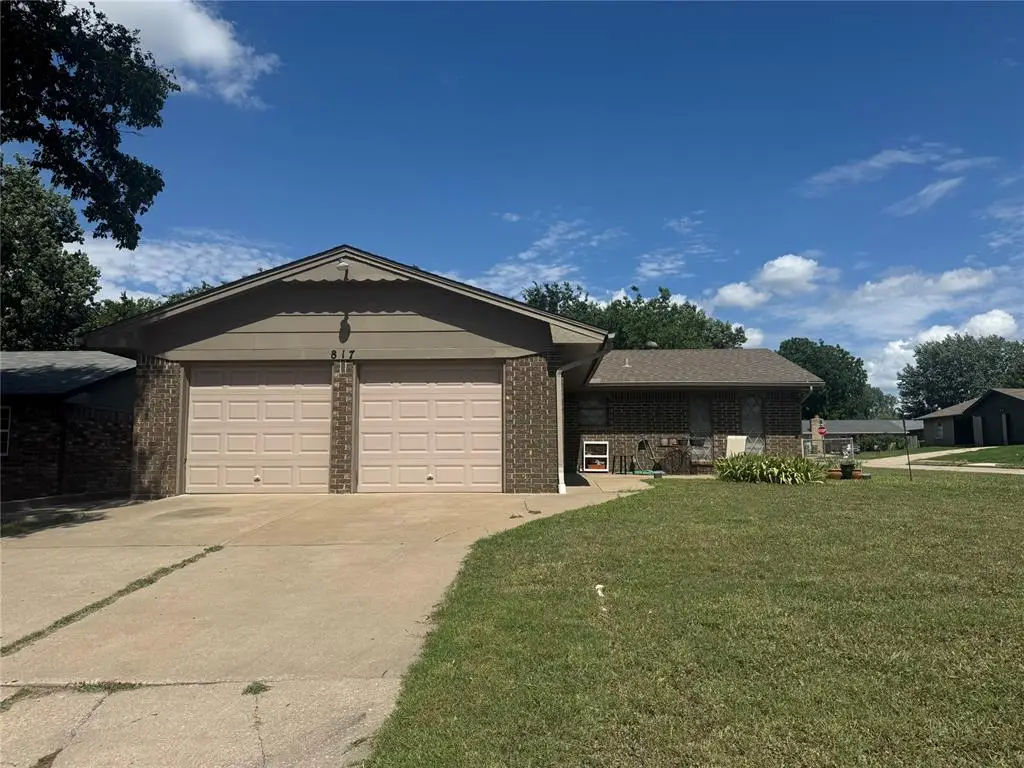 817 Glenwood Drive, Yukon, OK 73099 - #1