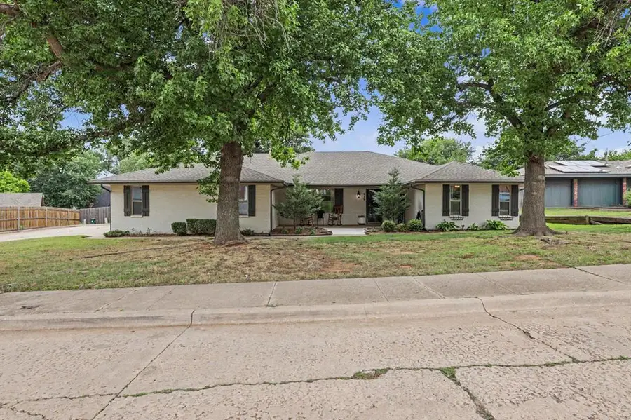 319 W Bass Avenue, Yukon, OK 73099 - #3