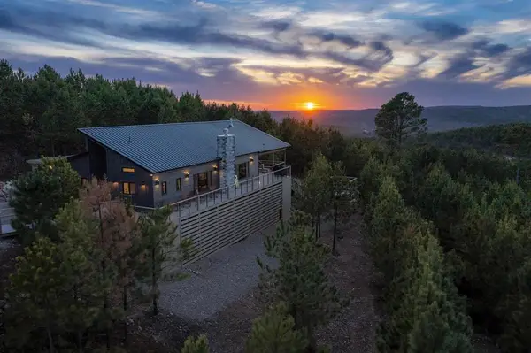 613 Woodland Bluff Trail, Broken Bow, OK 74728