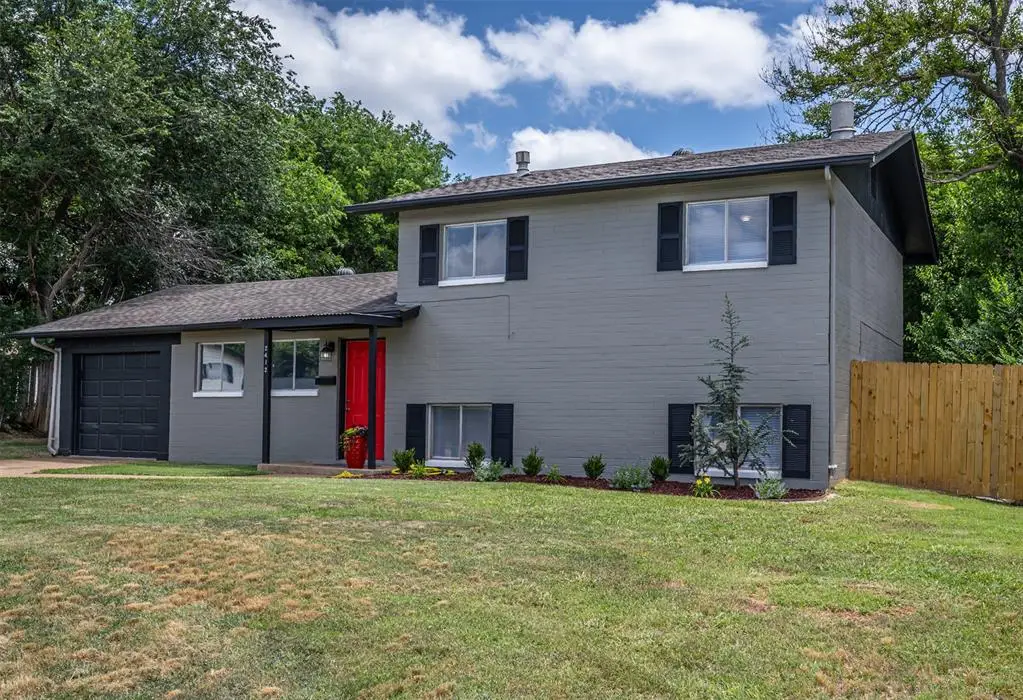 2412 Piccadilly Circle, Moore, OK 73160 - #1