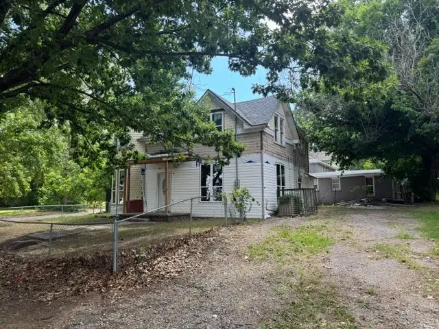 602 N Bell Avenue, Shawnee, OK 74801 - #2