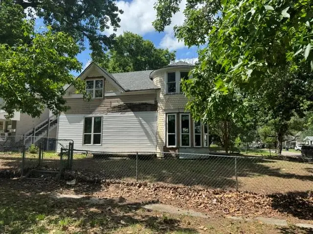 602 N Bell Avenue, Shawnee, OK 74801 - #3