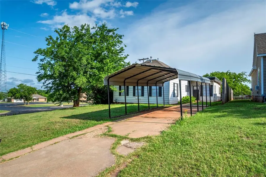324 W 5th Street, Chandler, OK 74834 - #2