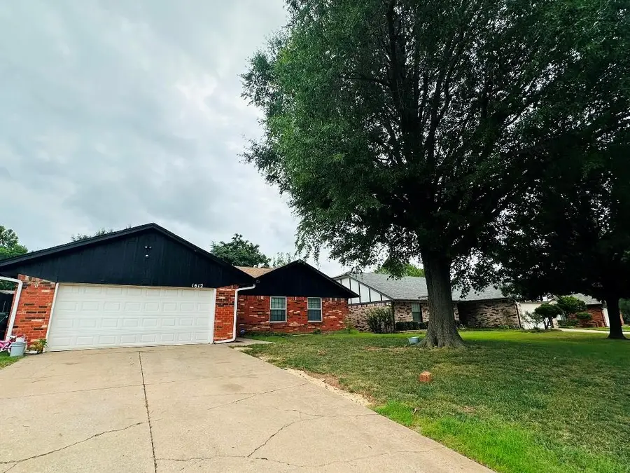 1612 Whispering Creek Drive, Edmond, OK 73013 - #2