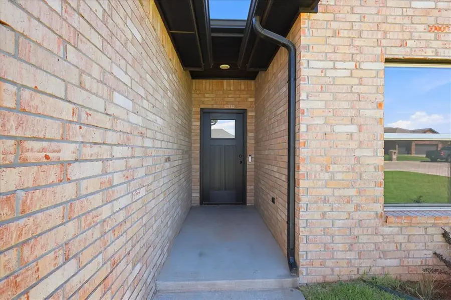 704 N Cottontail Way, Mustang, OK 73064 - #3