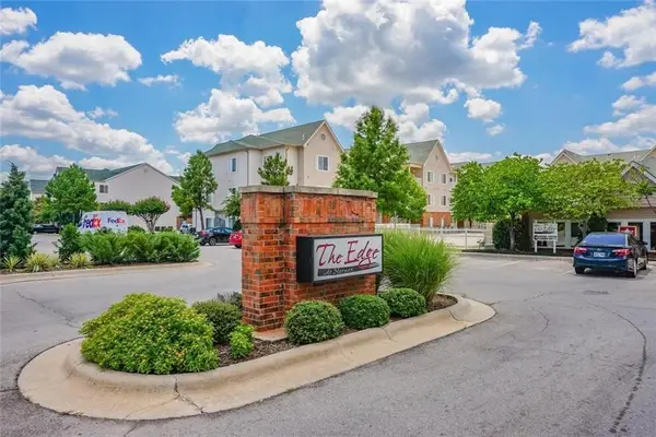 2200 Classen Boulevard #13-122, Norman, OK 73071