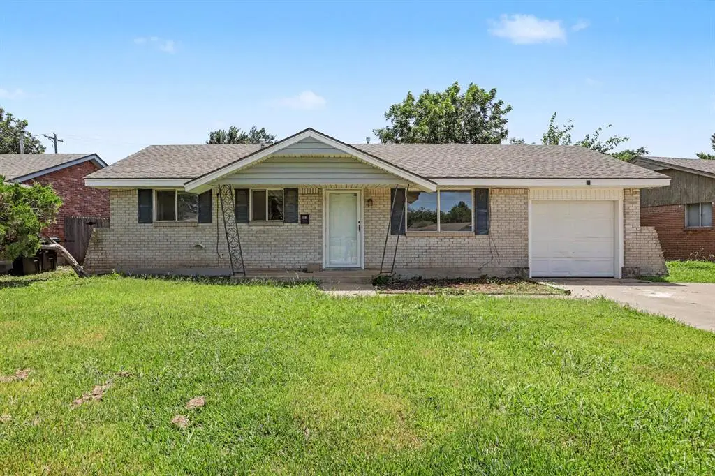 956 NW 6th Street, Moore, OK 73160 - #1
