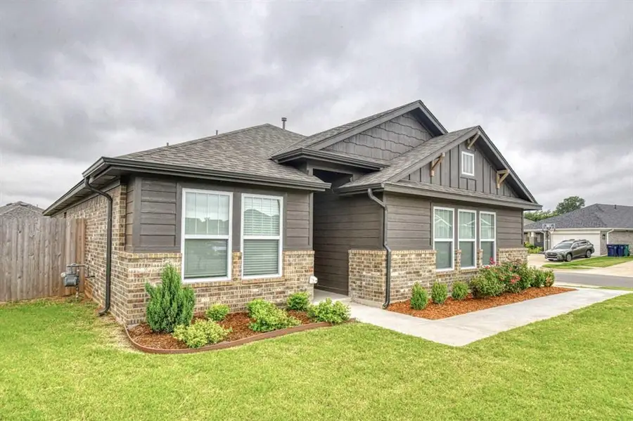 10516 NW 31st Place, Yukon, OK 73099 - #2