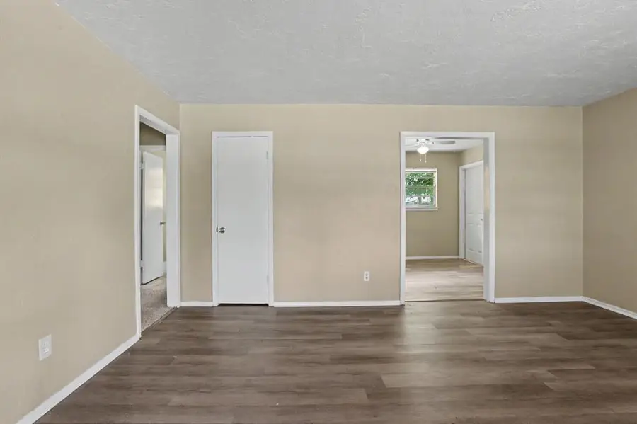 644 W Main Street, Moore, OK 73160 - #3