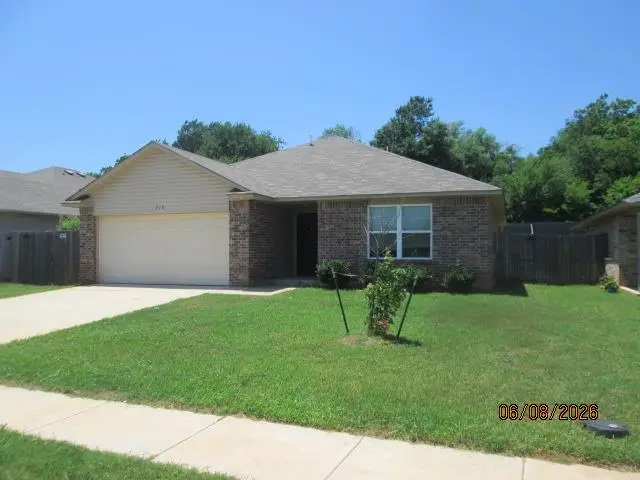 208 Tuscany Circle, Noble, OK 73068 - #1