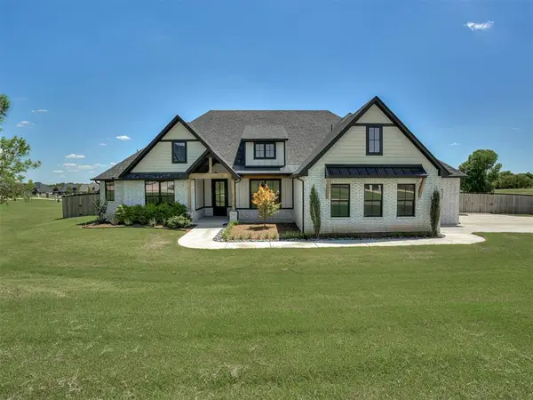 13931 Mossy Stone Way, Edmond, OK 73025