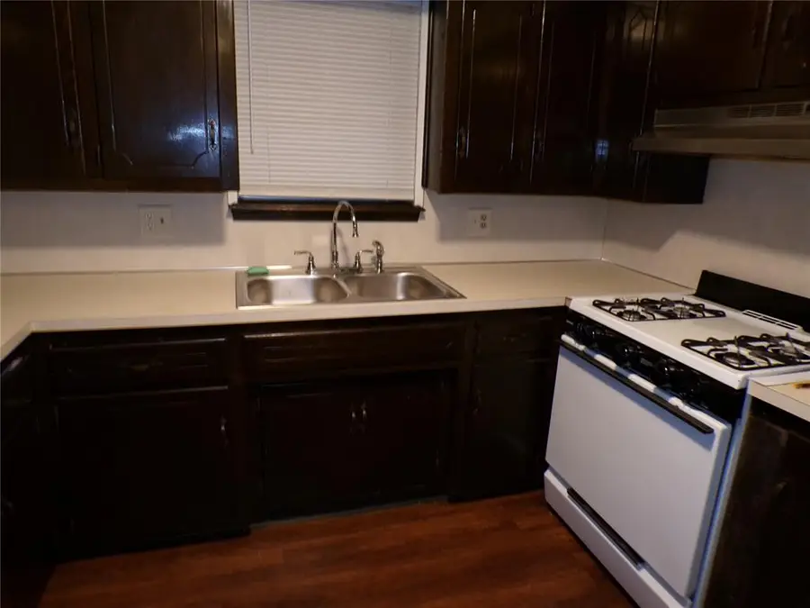 1049 NW 22nd Street, Moore, OK 73160 - #3