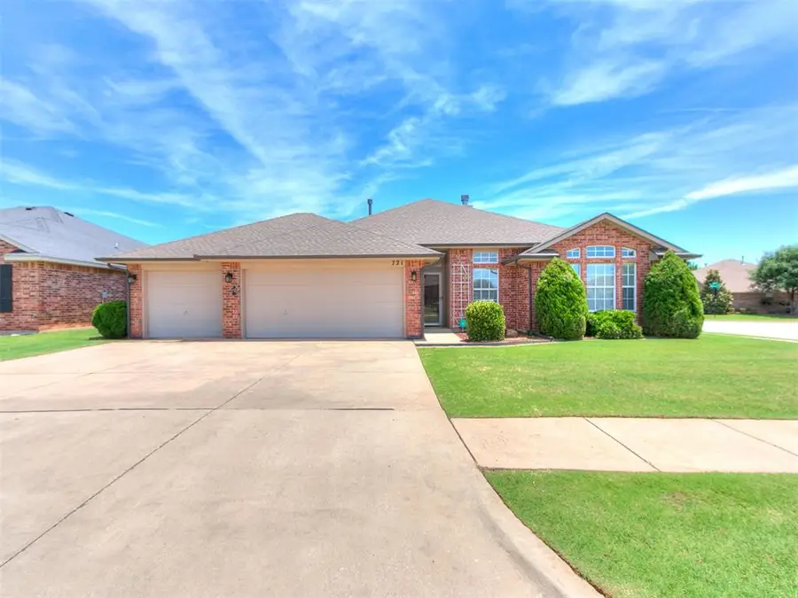 721 Eastview Drive, Yukon, OK 73099 - #2