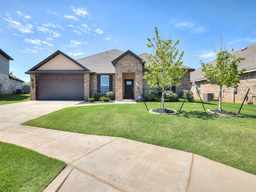 9004 NW 149th Terrace, Yukon, OK 73099 - #2