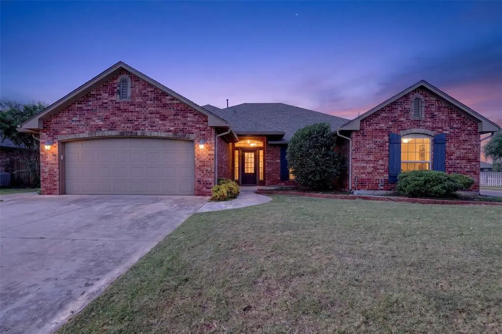 346 Pacific Crest Trail, Edmond, OK 73003 - #1