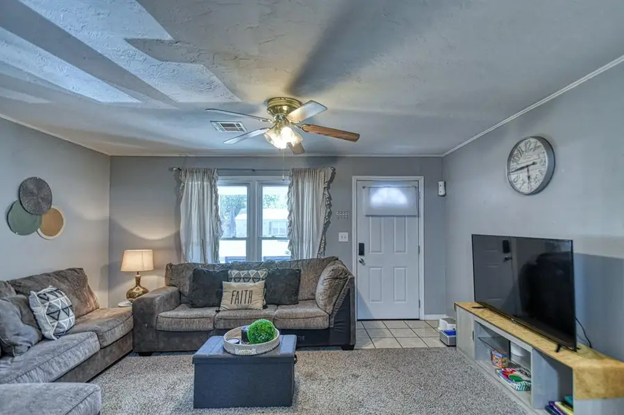 1405 Sheffield Road, The Village, OK 73120 - #3