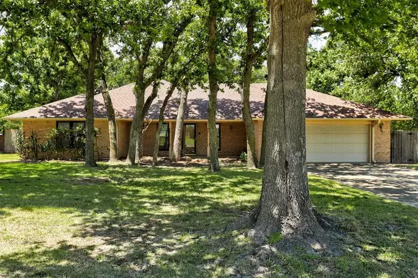 1617 High Meadows Drive, Choctaw, OK 73020