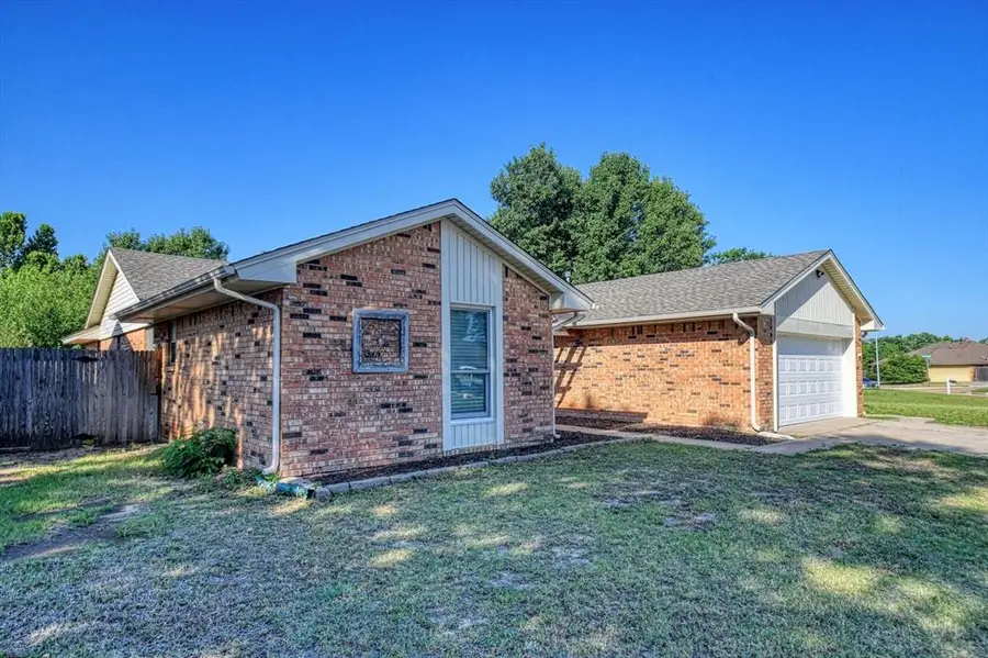 3302 Pheasant Run Road, Norman, OK 73072 - #2