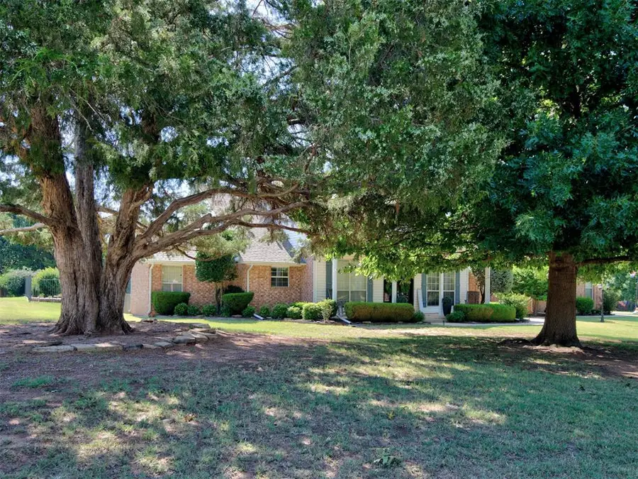610 W Ridge Drive, Tuttle, OK 73089 - #3
