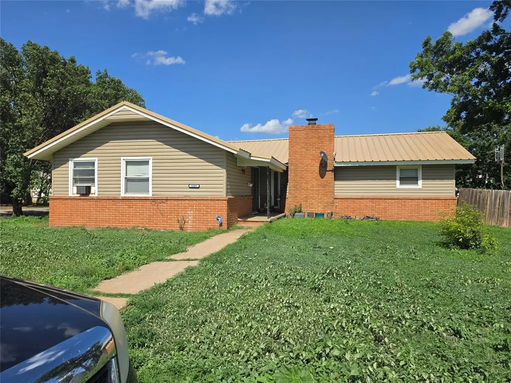 1223 N Lee Street, Cordell, OK 73632 - #1
