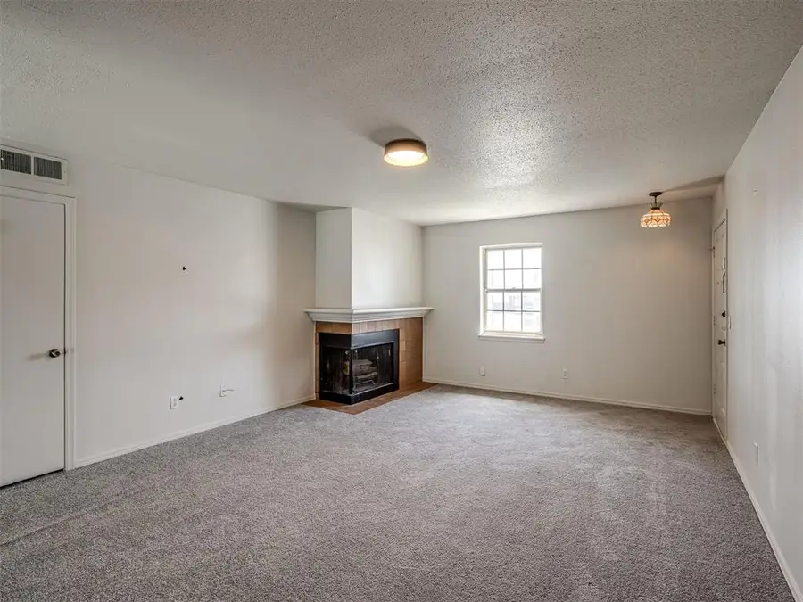 11301 N May Avenue #C, Oklahoma City, OK 73120 - #2