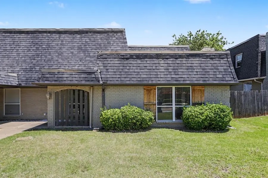 11008 Springhollow Road, Oklahoma City, OK 73120 - #2