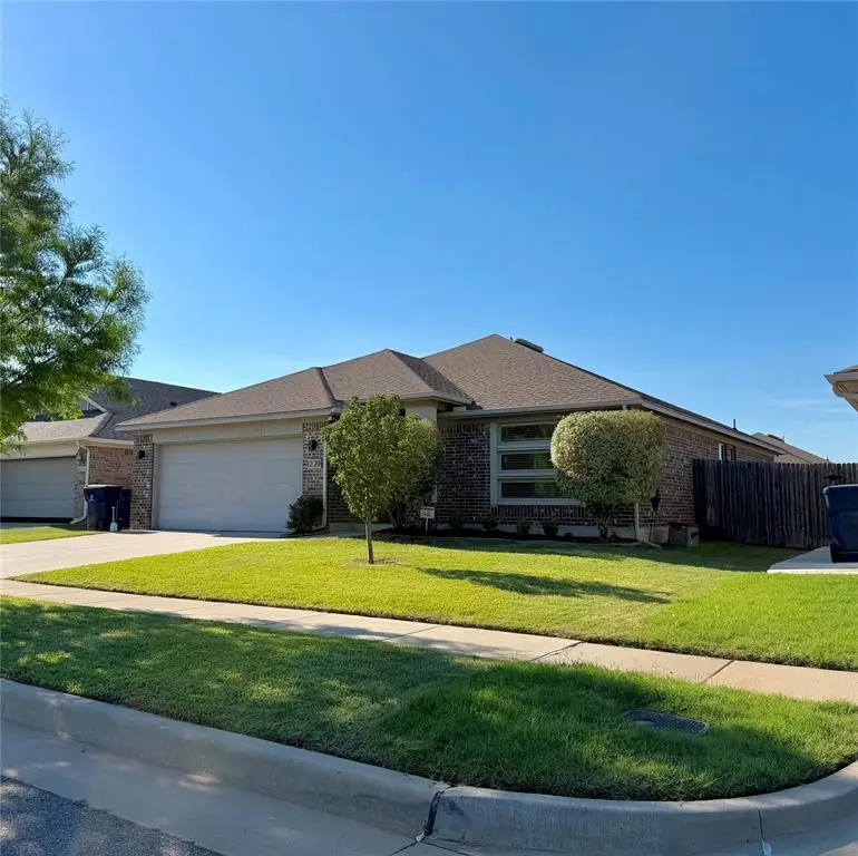 1229 SW 156th Terrace, Oklahoma City, OK 73170 - #2