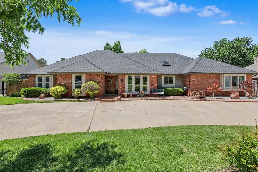 808 Glenridge Drive, Edmond, OK 73013 - #2