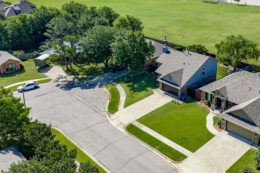 216 Wilderness Drive, Norman, OK 73071 - #2