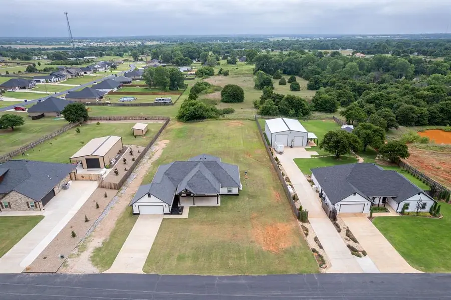1419 County Street 2977, Blanchard, OK 73010 - #2